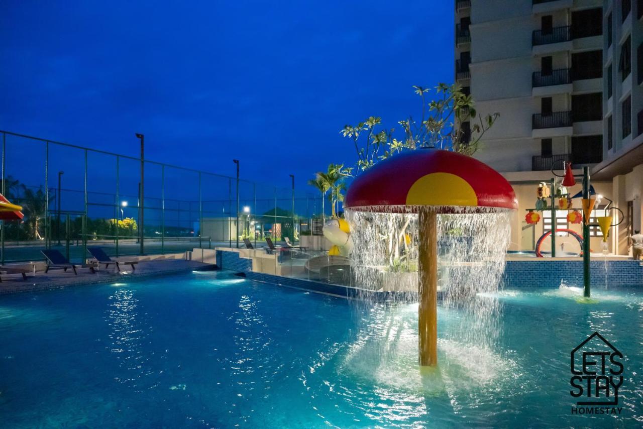 Luxury Couple Suites L Free Netflix L Massage Chair L Bathtub L Wifi 200Mbps L Town Area Bali Residence Malacca Ngoại thất bức ảnh