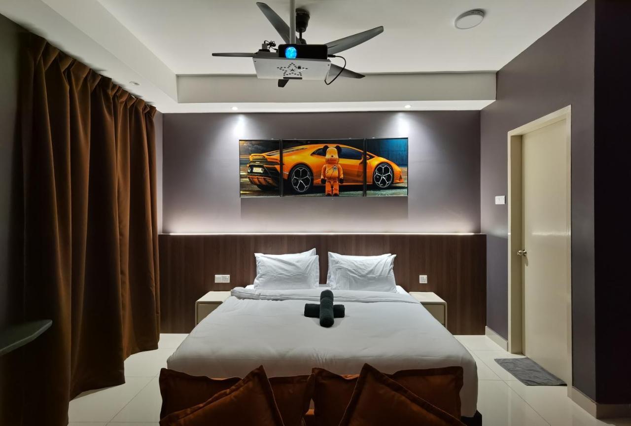 Luxury Couple Suites L Free Netflix L Massage Chair L Bathtub L Wifi 200Mbps L Town Area Bali Residence Malacca Phòng bức ảnh
