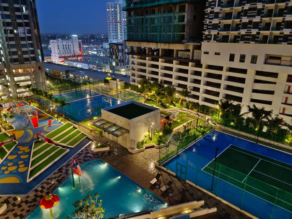 Luxury Couple Suites L Free Netflix L Massage Chair L Bathtub L Wifi 200Mbps L Town Area Bali Residence Malacca Ngoại thất bức ảnh