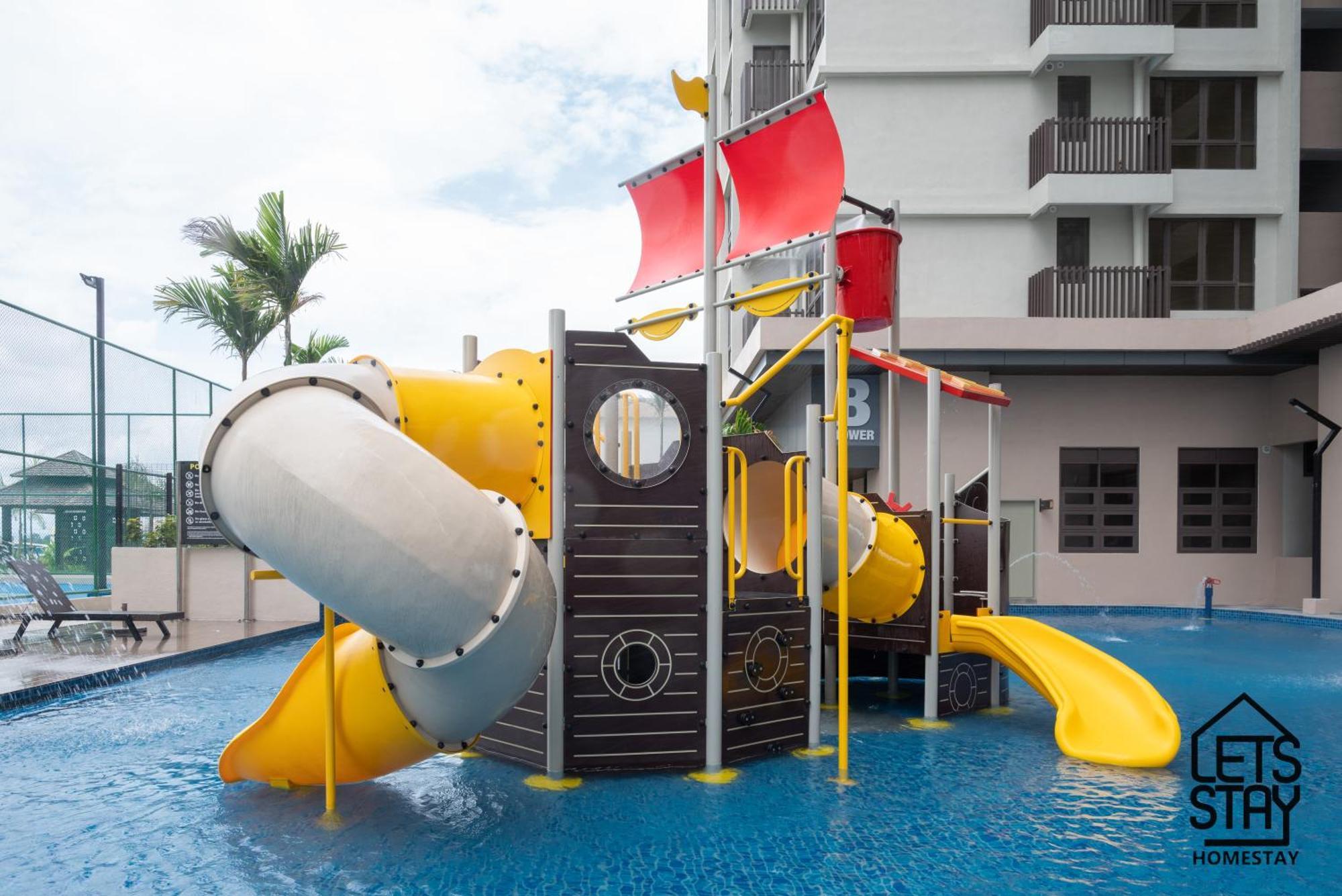 Luxury Couple Suites L Free Netflix L Massage Chair L Bathtub L Wifi 200Mbps L Town Area Bali Residence Malacca Ngoại thất bức ảnh